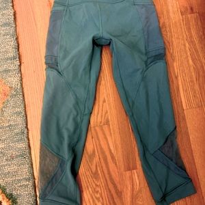 Lulu lemon size 4 leggings OFFERS WELCOME